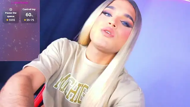 Snapshot of AllisonsweetZ chatting on January 2026 04:01:01 PM AllisonsweetZ online show from January 2026 04:01:01 PM