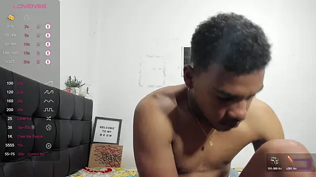 RoddyRich11 online show from April 2026 12:46:02 PM