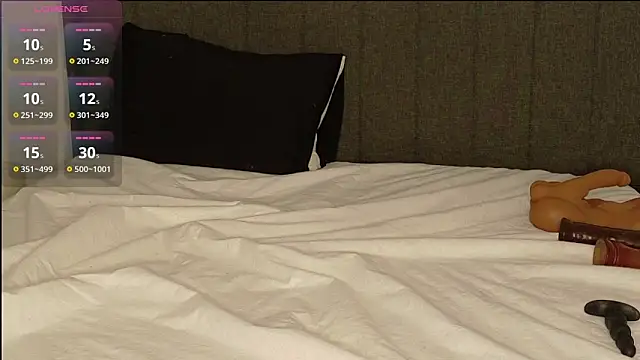 misscatxo online show from April 2026 04:12:02 AM