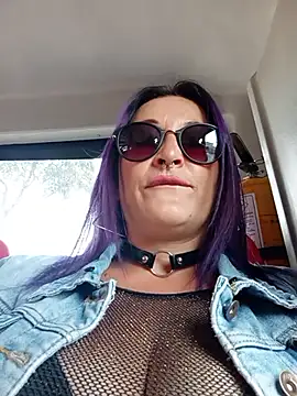 sophie banger online show from April 2026 06:25:02 PM