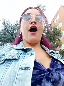 sophie banger online show from July 2026 06:58:01 PM