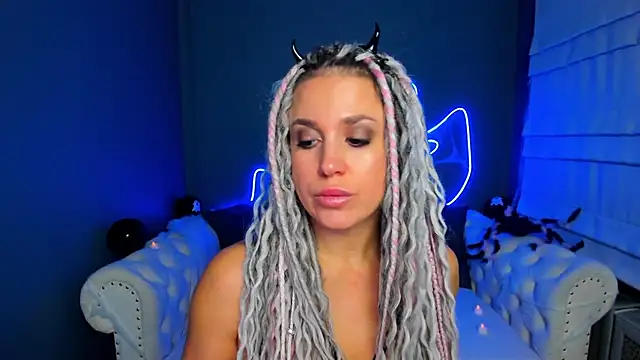 rock n roxy online show from November 2025 01:18:02 AM