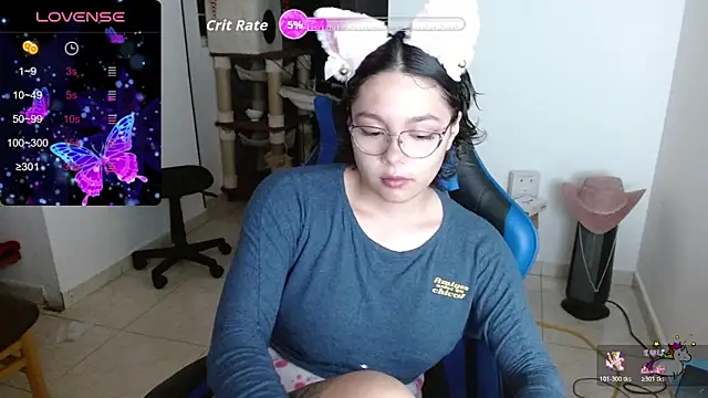 Snapshot of TRIXIE_TANG28 chatting on February 2026 02:51:01 AM TRIXIE TANG28 online show from February 2026 02:51:01 AM