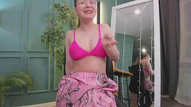 CassieCool online show from December 2024 04:09:02 AM