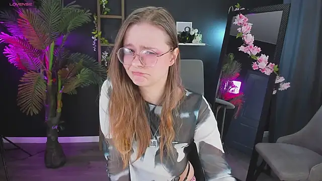 CassieCool online show from January 2025 04:20:01 AM