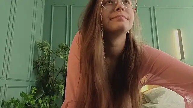 CassieCool online show from February 2026 01:10:01 PM