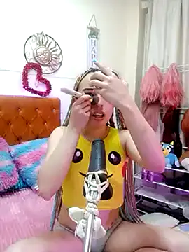 Snapshot of Yennastone chatting on December 2024 03:18:02 AM Yennastone online show from December 2024 03:18:02 AM