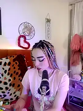 Snapshot of Yennastone chatting on January 2025 03:56:01 AM Yennastone online show from January 2025 03:56:01 AM