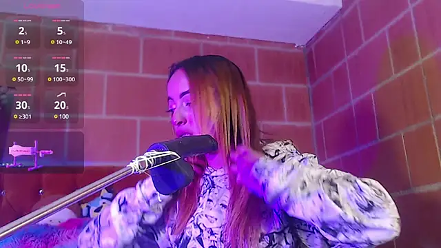 Snapshot of Yennastone chatting on February 2025 10:15:02 PM Yennastone online show from February 2025 10:15:02 PM