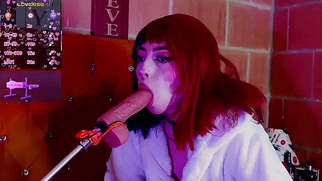 Snapshot of Yennastone chatting on September 2025 04:49:01 AM Yennastone online show from September 2025 04:49:01 AM