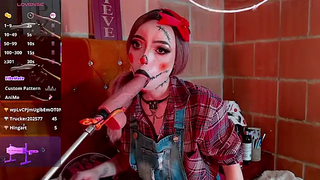 Snapshot of Yennastone chatting on October 2025 03:38:01 AM Yennastone online show from October 2025 03:38:01 AM