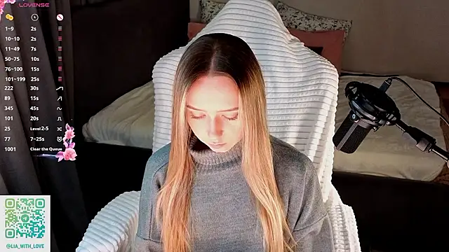 Snapshot of HollisBeckett chatting on February 2026 03:14:02 AM HollisBeckett online show from February 2026 03:14:02 AM