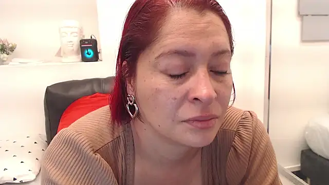 eva twiss online show from November 2025 12:31:02 PM