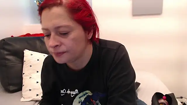 eva twiss online show from December 2025 01:41:02 PM