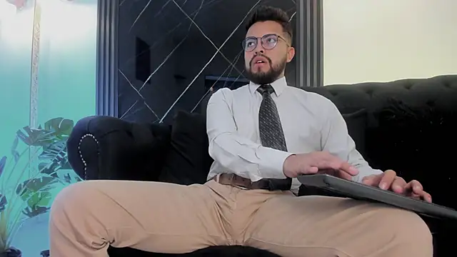 LuccaMallard online show from May 2026 01:42:02 PM