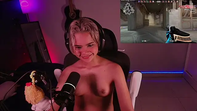 Snapshot of marlena3312 chatting on November 2025 02:24:02 PM marlena3312 online show from November 2025 02:24:02 PM