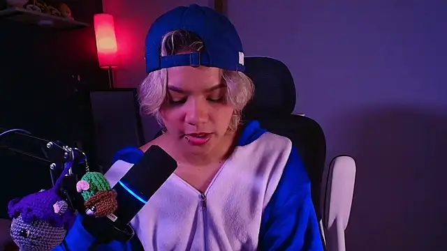 Snapshot of marlena3312 chatting on February 2026 01:21:02 PM marlena3312 online show from February 2026 01:21:02 PM