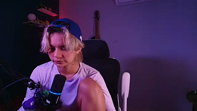 Snapshot of marlena3312 chatting on February 2026 01:16:02 PM marlena3312 online show from February 2026 01:16:02 PM