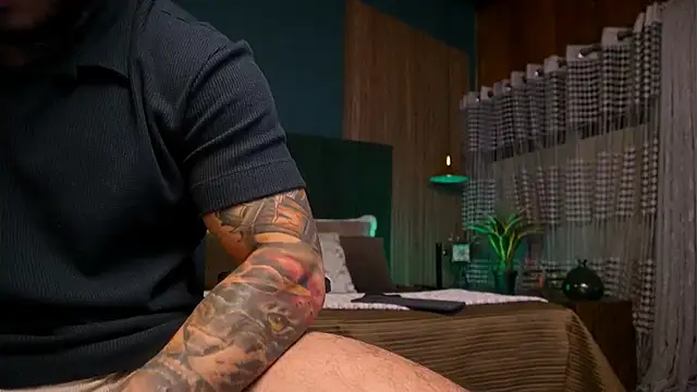 LeoSalvatore  online show from March 2025 08:14:01 AM