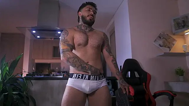 LeoSalvatore  online show from October 2025 03:38:01 AM