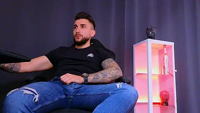 MightyAaron66 online show from February 2025 12:14:02 PM