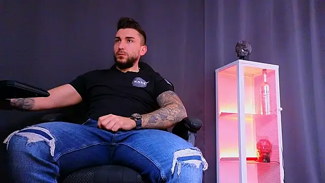 MightyAaron66 online show from March 2025 06:23:01 AM