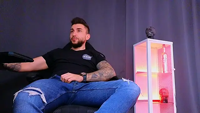 MightyAaron66 online show from March 2025 05:57:02 AM