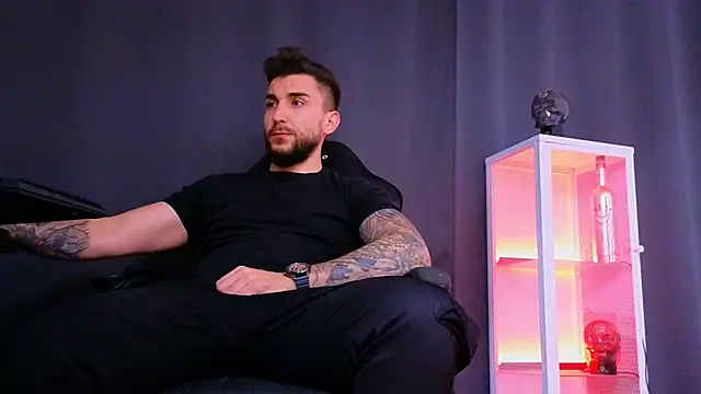 MightyAaron66 online show from March 2025 05:49:02 PM