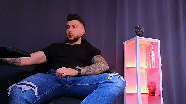 MightyAaron66 online show from March 2025 06:29:01 AM