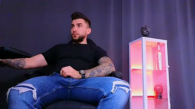 MightyAaron66 online show from March 2025 02:27:01 AM