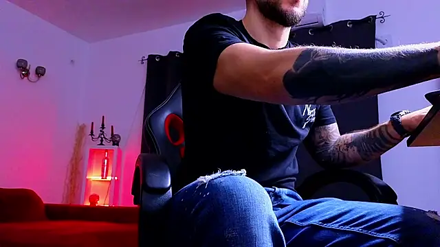 MightyAaron66 online show from September 2025 02:27:02 AM