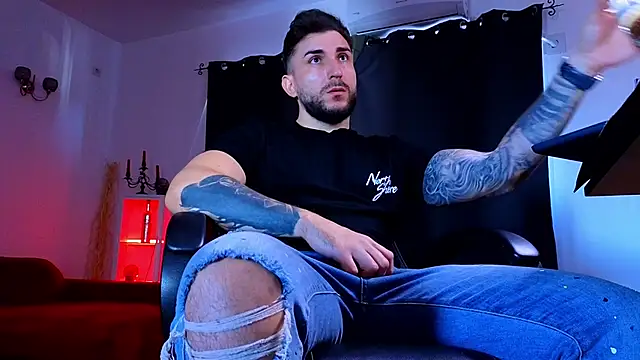 MightyAaron66 online show from October 2025 09:57:02 AM