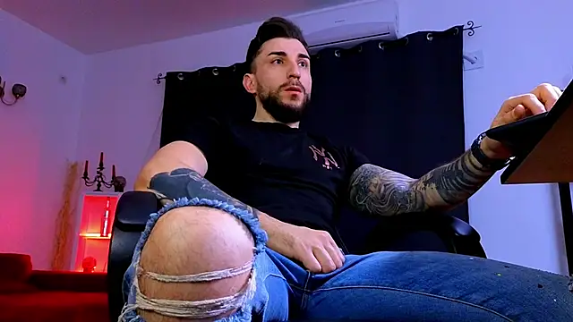 MightyAaron66 online show from March 2026 04:40:02 AM