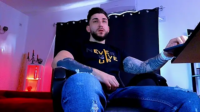 MightyAaron66 online show from April 2026 04:49:02 AM