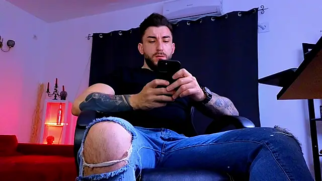 MightyAaron66 online show from May 2026 03:37:02 AM