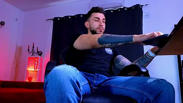 MightyAaron66 online show from July 2026 03:22:02 AM