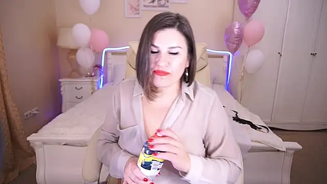 KiraRoxx online show from February 2025 11:14:02 PM