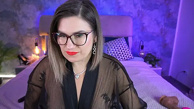 KiraRoxx online show from January 2026 10:24:01 PM