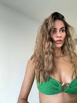 cuteluci  online show from September 2025 11:21:02 AM