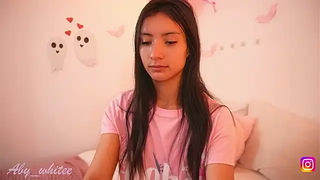 Snapshot of AbyWhitee chatting on October 2025 04:27:01 AM AbyWhitee online show from October 2025 04:27:01 AM