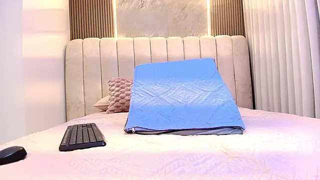 kata hazel online show from November 2025 07:13:01 PM