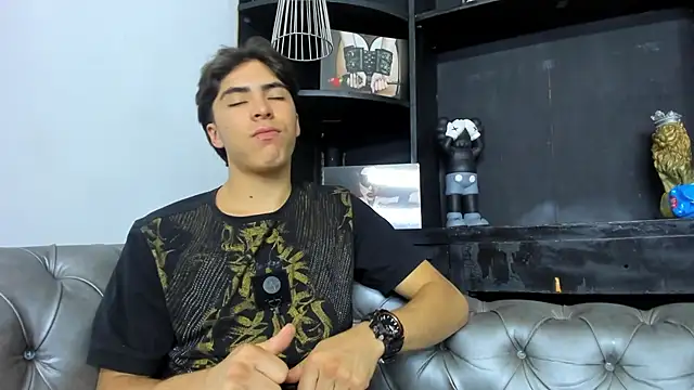 HeellBoy  online show from November 2025 09:26:02 PM