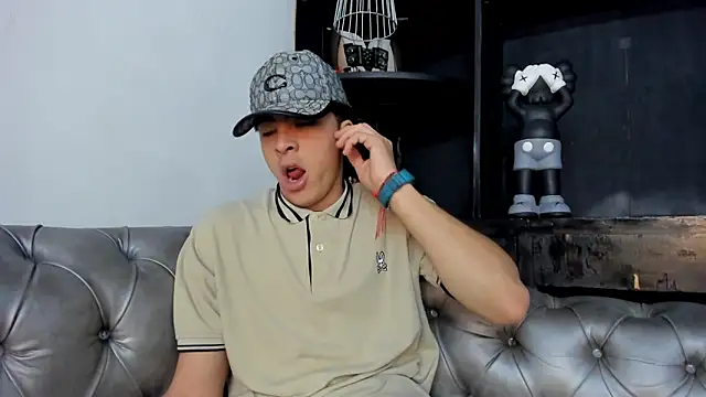 HeellBoy  online show from November 2025 03:42:02 AM