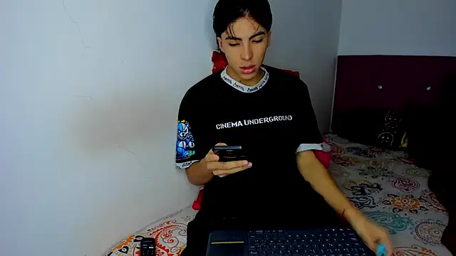 HeellBoy  online show from February 2026 12:11:01 AM