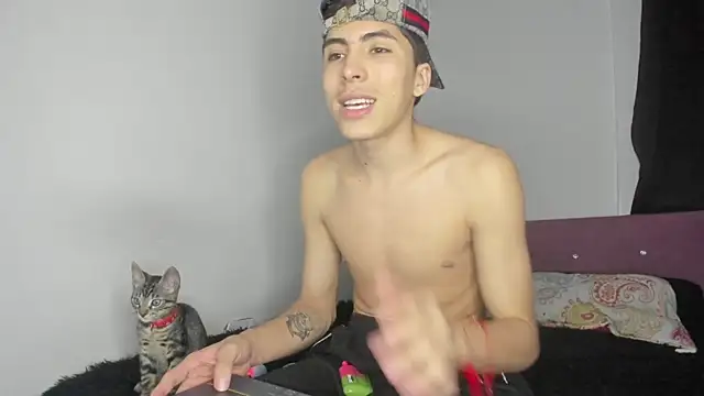 HeellBoy  online show from May 2026 03:57:02 AM