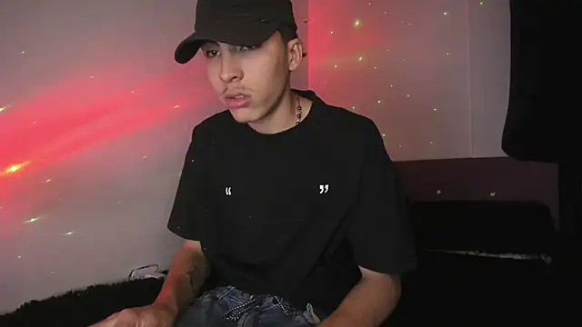 HeellBoy  online show from May 2026 04:07:01 AM