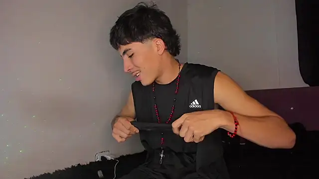 HeellBoy  online show from July 2026 10:39:01 PM