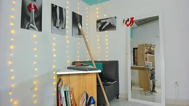 Zhara becherovka online show from January 2025 07:29:01 PM