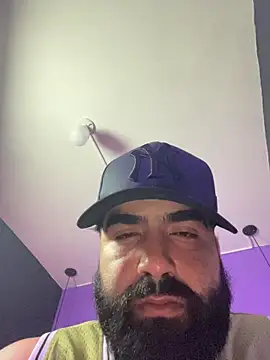 Lyon vach online show from November 2025 08:21:02 PM