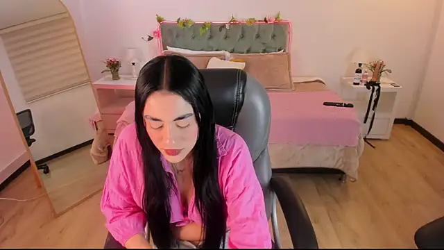 Icysweetcam online show from July 2026 12:14:02 PM